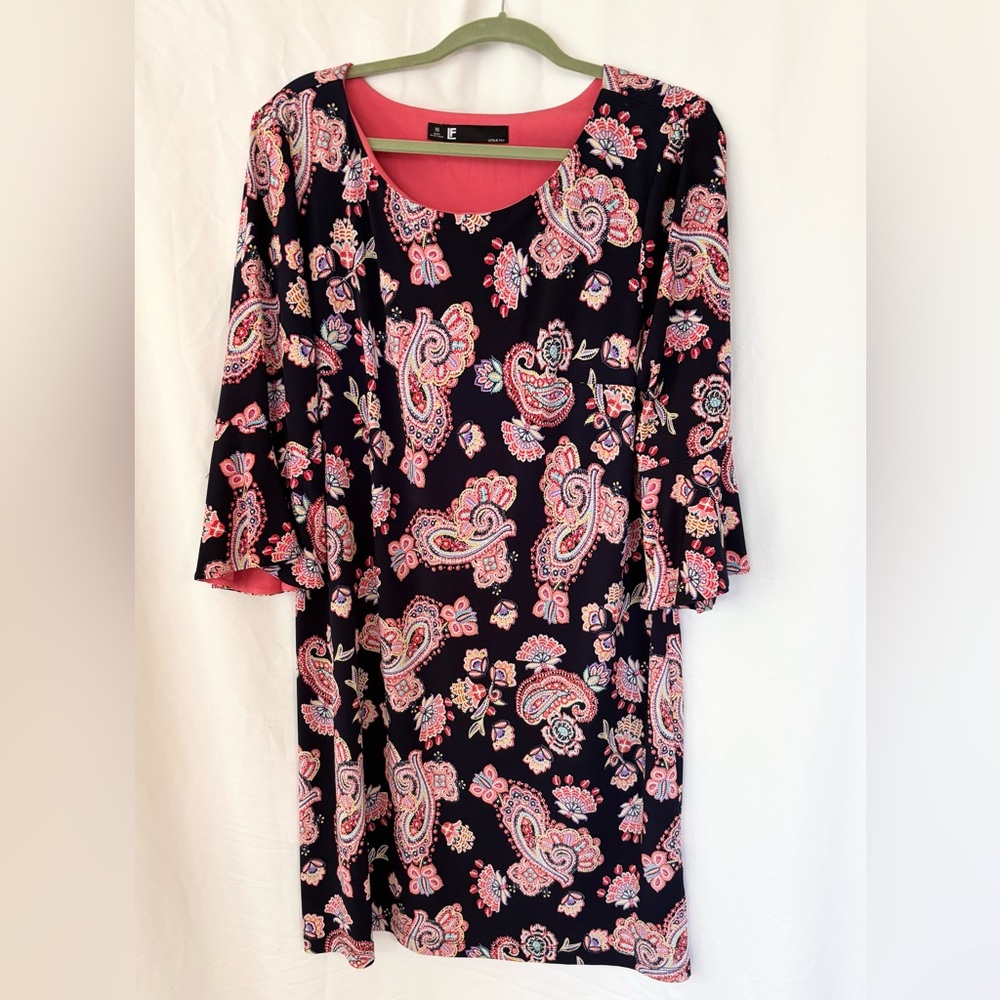 Leslie Fay Pink and Green Paisley Bell sleeve Dress